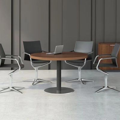 Mesa de conferência redonda de 80cm com perna de metal preta e superfície resistente a arranhões