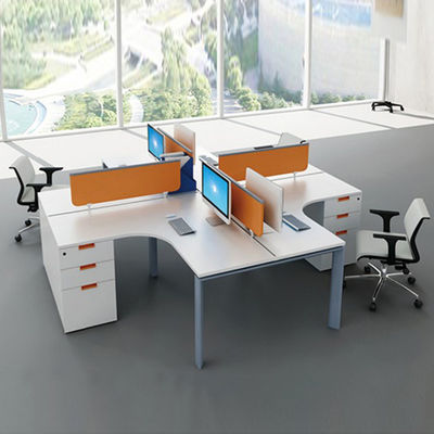 Modernos espaços abertos de 4 lugares Coworking Mesa de escritório modular Estação de trabalho