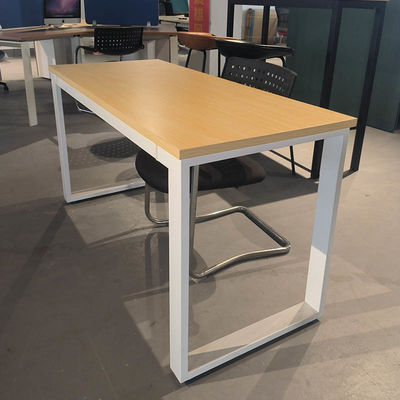 Escritório de escritório em madeira